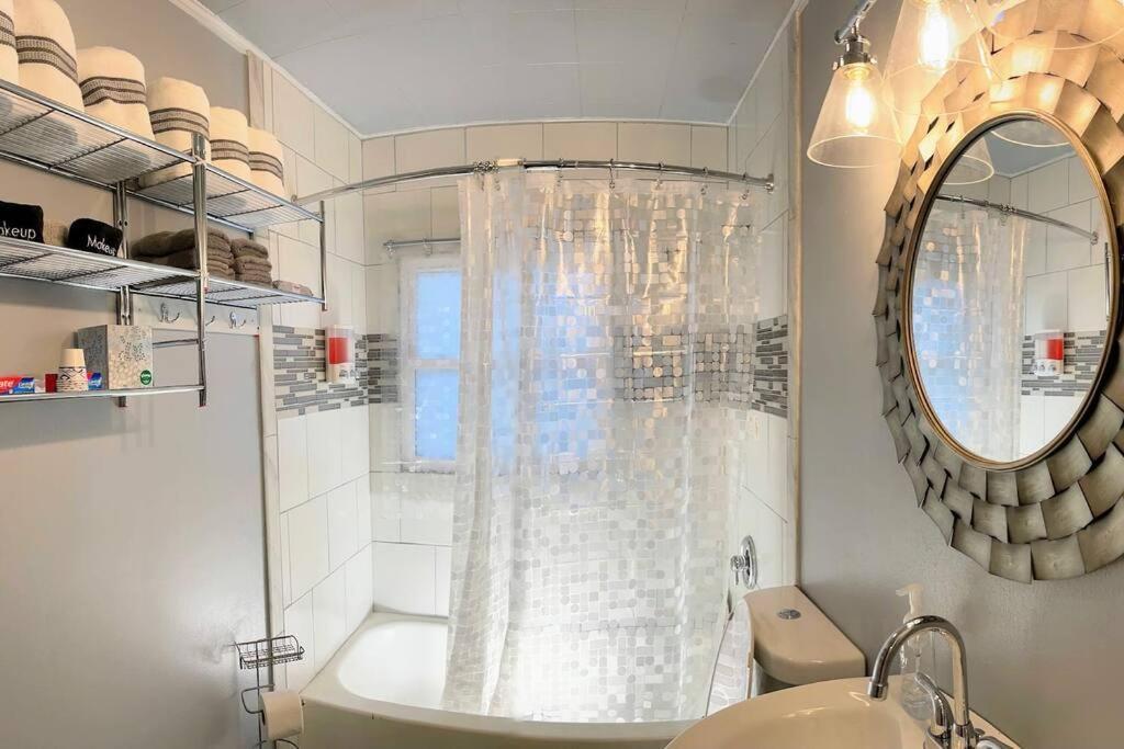 *King Bed/3Bds House Near Naval Base & 6Flags* Apartment วอคีแกน ภายนอก รูปภาพ